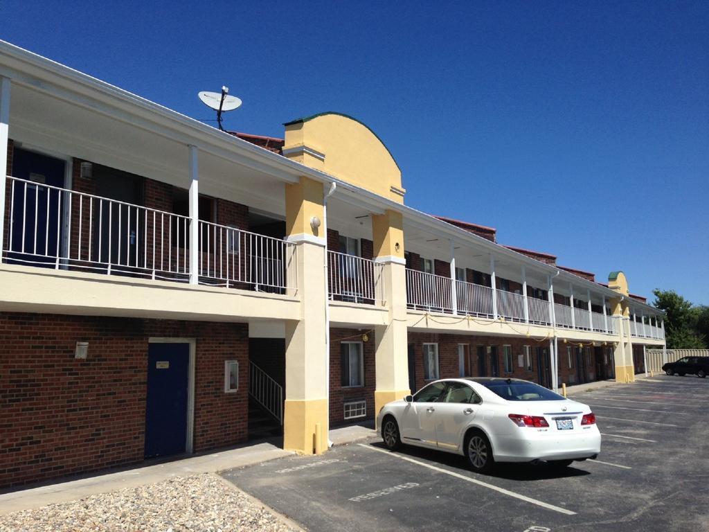 Days Inn By Wyndham Liberty/Ne Kansas City Экстерьер фото